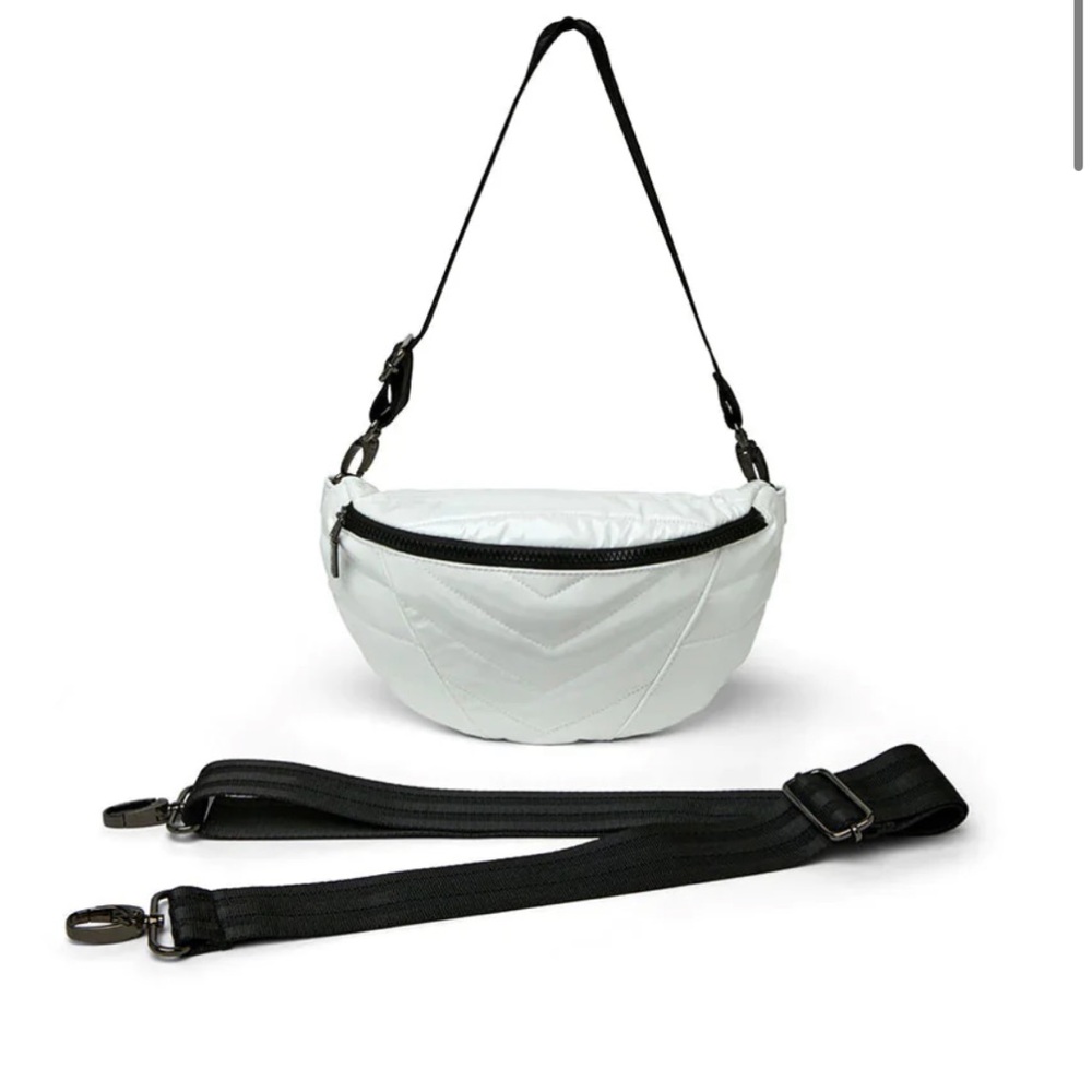 Think Rylon NWT White and Black Crossbody Bag